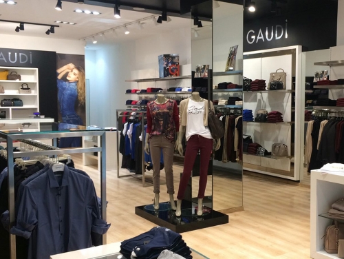 Gaudì c/o Palmanova Outlet Village